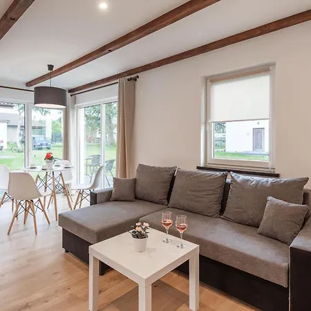 Сasa de vacaciones In L Dzin Near Dutch Windmill Ledzin