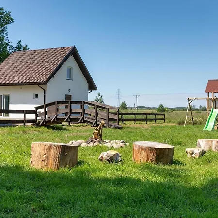 In L Dzin Near Dutch Windmill Сasa de vacaciones